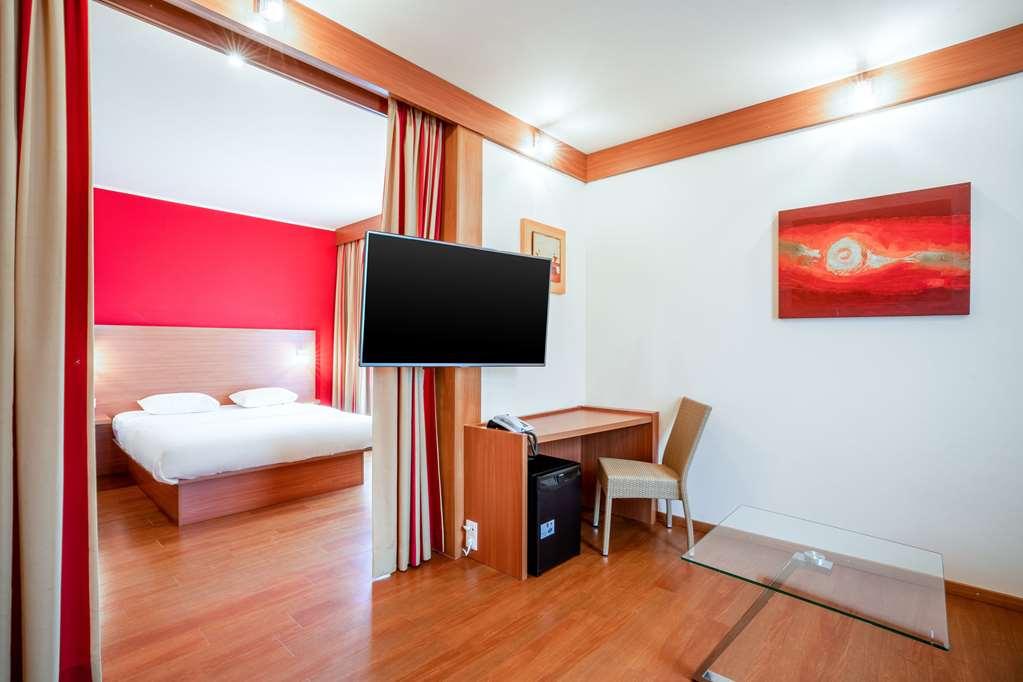 ホテル Plaza Premium カールスルーエ 部屋 写真