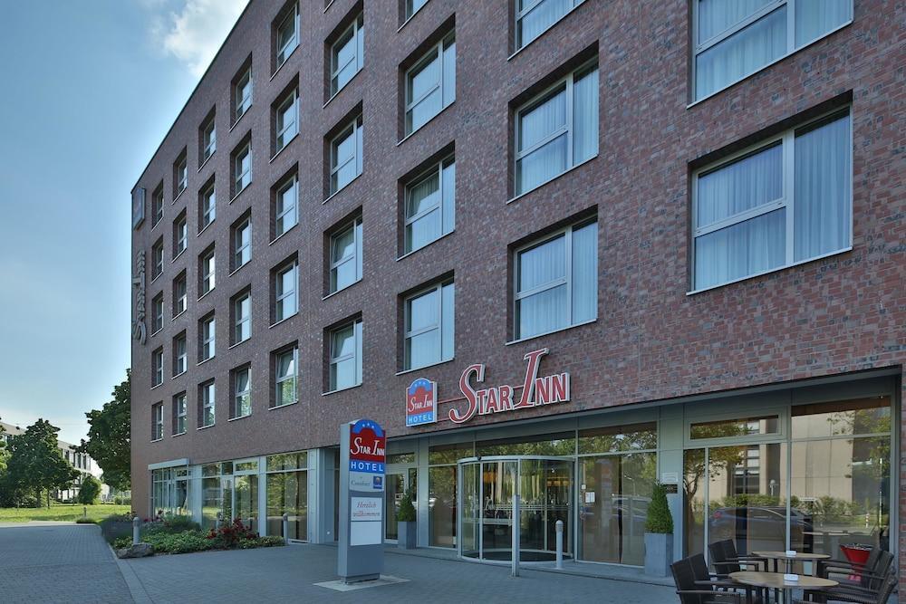ホテル Plaza Premium カールスルーエ エクステリア 写真